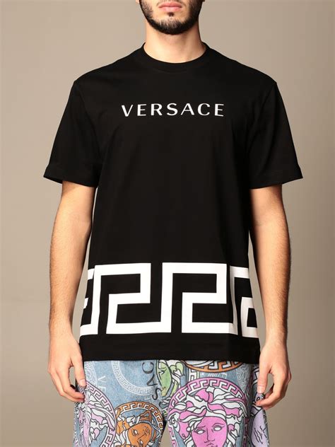 versace t shirt bunt|All Shirts .